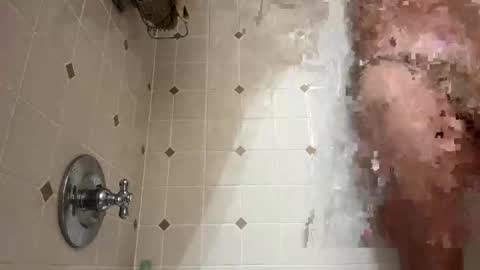 Snapshot of beachguy469 chatting on September 2025 02:00:02 AM BeachGuy online show from September 2025 02:00:02 AM