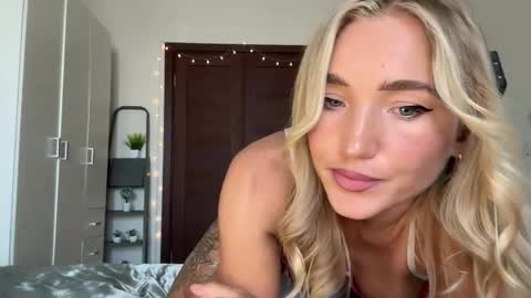 Chloe online show from March 2026 06:50:02 AM