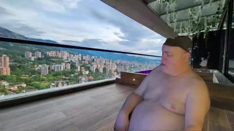 Snapshot of bear4muscle chatting on February 2025 01:22:01 AM Dookie online show from February 2025 01:22:01 AM