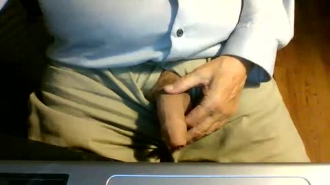 Bruno online show from October 2025 09:34:02 PM