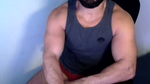 Snapshot of beard_top_guy chatting on June 2026 12:18:02 PM Beard Guy online show from June 2026 12:18:02 PM