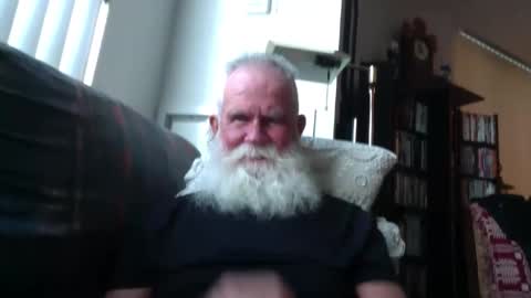 Snapshot of beardbushy chatting on November 2025 04:57:02 PM beardbushy online show from November 2025 04:57:02 PM