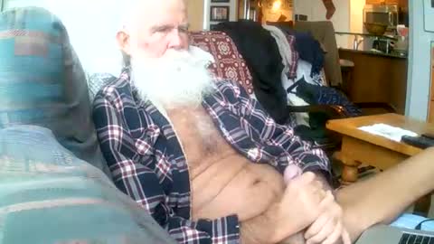 Snapshot of beardbushy chatting on November 2025 04:55:01 PM beardbushy online show from November 2025 04:55:01 PM