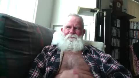 Snapshot of beardbushy chatting on November 2025 06:07:01 PM beardbushy online show from November 2025 06:07:01 PM