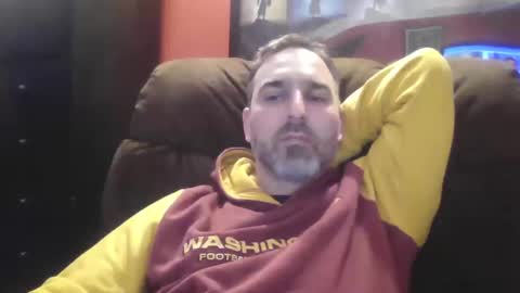 Snapshot of beardedambition chatting on February 2025 11:02:02 PM beardedambition online show from February 2025 11:02:02 PM