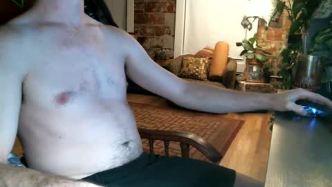 beardie89 online show from October 2025 10:46:02 AM