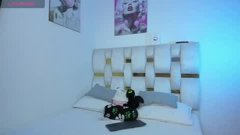 Snapshot of beautiful_doll888 chatting on February 2025 06:20:01 AM Valeria online show from February 2025 06:20:01 AM