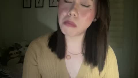 Snapshot of beautiful_lust69 chatting on December 2024 04:29:02 PM Sweet Aya online show from December 2024 04:29:02 PM