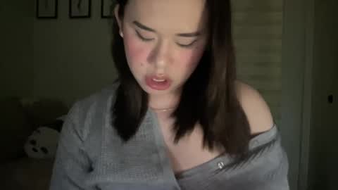 Snapshot of beautiful_lust69 chatting on January 2025 01:47:01 PM Sweet Aya online show from January 2025 01:47:01 PM