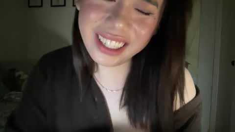 Snapshot of beautiful_lust69 chatting on January 2025 04:57:02 PM Sweet Aya online show from January 2025 04:57:02 PM