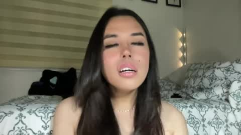 Snapshot of beautiful_lust69 chatting on July 2026 11:07:01 PM Sweet Aya online show from July 2026 11:07:01 PM
