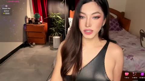 Snapshot of beautifullust chatting on December 2024 07:46:02 PM Queen Angela online show from December 2024 07:46:02 PM