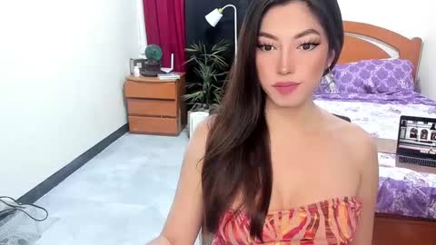 Snapshot of beautifullust chatting on January 2025 10:13:01 PM Queen Angela online show from January 2025 10:13:01 PM