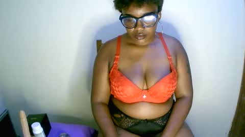 beautifulpeach2 online show from January 2025 07:32:01 PM