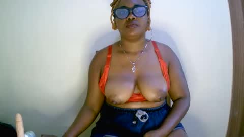 beautifulpeach2 online show from February 2025 07:29:01 AM