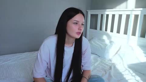 beauty_baby_lips online show from October 2025 07:41:02 AM