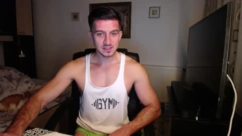 Mia and Jake online show from November 2025 09:47:01 PM