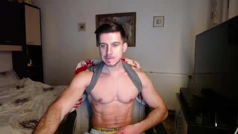 Mia and Jake online show from January 2026 06:12:02 PM