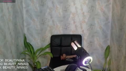 Snapshot of beauty_nina chatting on January 2026 01:48:02 PM beauty_nina online show from January 2026 01:48:02 PM