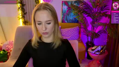 Snapshot of beauty_sashaxx chatting on December 2025 02:21:01 PM beauty Sasha online show from December 2025 02:21:01 PM