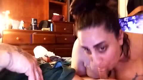 Snapshot of beautyandthebeast73 chatting on February 2025 01:56:01 AM beautyandthebeast73 online show from February 2025 01:56:01 AM