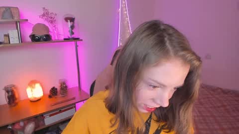 Eliise online show from February 2025 02:24:01 PM