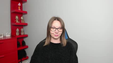 Zoe online show from June 2026 06:01:01 AM
