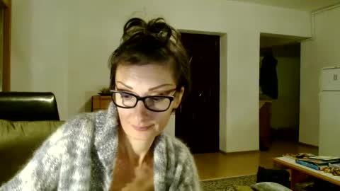 Snapshot of bebacksooon chatting on December 2024 06:26:02 PM Raluca online show from December 2024 06:26:02 PM