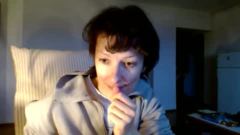 Snapshot of bebacksooon chatting on December 2024 02:22:02 PM Raluca online show from December 2024 02:22:02 PM