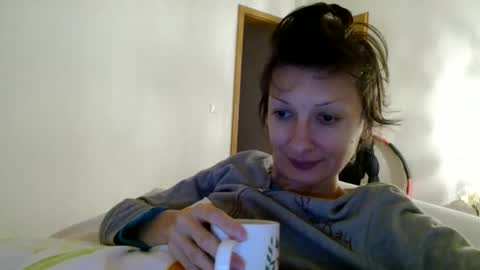 Snapshot of bebacksooon chatting on January 2025 07:10:01 PM Raluca online show from January 2025 07:10:01 PM