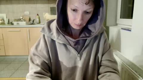 Snapshot of bebacksooon chatting on October 2025 06:32:02 PM Raluca online show from October 2025 06:32:02 PM