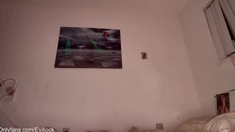 bebe  dust online show from November 2025 03:29:02 AM