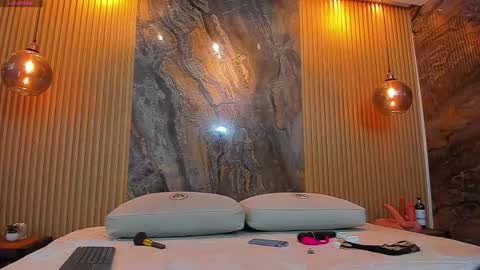 Snapshot of beca_winn chatting on December 2025 11:52:01 AM beca online show from December 2025 11:52:01 AM