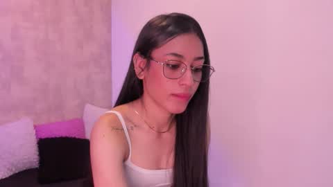 becky__g online show from September 2025 11:54:02 AM