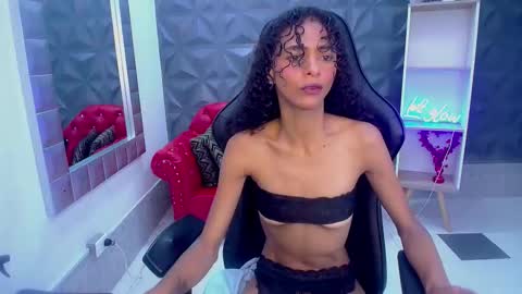 becky_lynch_102 online show from January 2026 11:45:02 AM