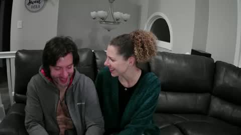 Snapshot of bedroom_king_and_queen chatting on January 2025 02:57:02 AM Bedroom king and queen online show from January 2025 02:57:02 AM