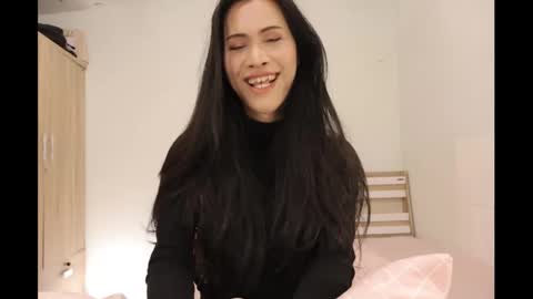 Snapshot of bee_thai chatting on December 2024 08:47:01 PM bee_thai online show from December 2024 08:47:01 PM