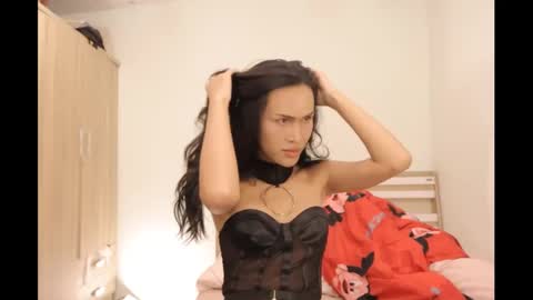 Snapshot of bee_thai chatting on February 2025 06:51:01 PM bee_thai online show from February 2025 06:51:01 PM