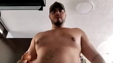 Snapshot of beefypecs_10 chatting on June 2026 02:32:02 PM Criss2fer online show from June 2026 02:32:02 PM