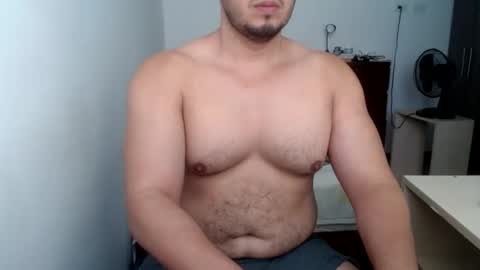 Snapshot of beefypecs_10 chatting on July 2026 04:01:02 PM Criss2fer online show from July 2026 04:01:02 PM