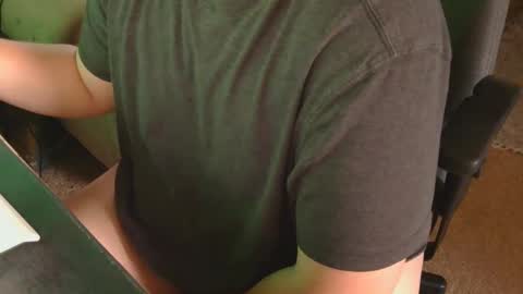 beefystick93 online show from April 2026 01:37:01 PM