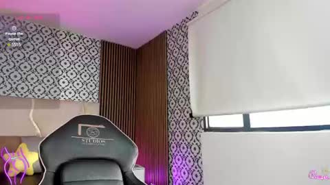 Snapshot of beella_tay1 chatting on July 2026 11:57:01 AM BELLA online show from July 2026 11:57:01 AM