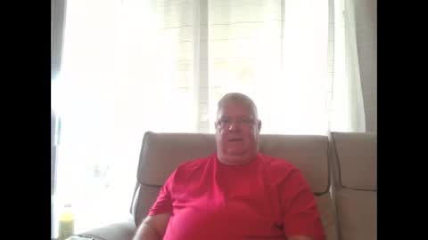 Just Me Nothing More or Less online show from September 2025 06:52:02 PM