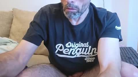 Snapshot of begbestuk chatting on October 2025 02:08:02 AM begbestuk online show from October 2025 02:08:02 AM