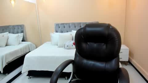 Bela online show from March 2026 01:11:02 PM