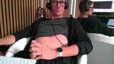 SexFriendFrance online show from October 2025 01:23:02 PM