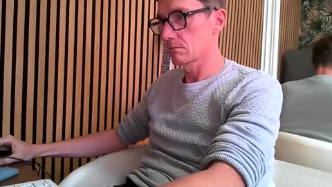 SexFriendFrance online show from November 2025 09:42:02 AM