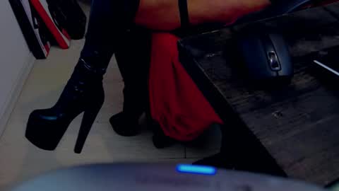 Snapshot of belatrixdomme chatting on February 2025 07:07:01 AM BelatrixDomme online show from February 2025 07:07:01 AM