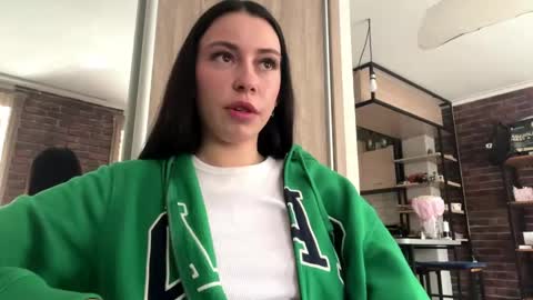 Lola online show from May 2026 09:17:01 AM