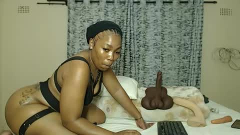 Snapshot of belindaxxxx chatting on February 2026 06:42:02 AM belindaxxxx online show from February 2026 06:42:02 AM